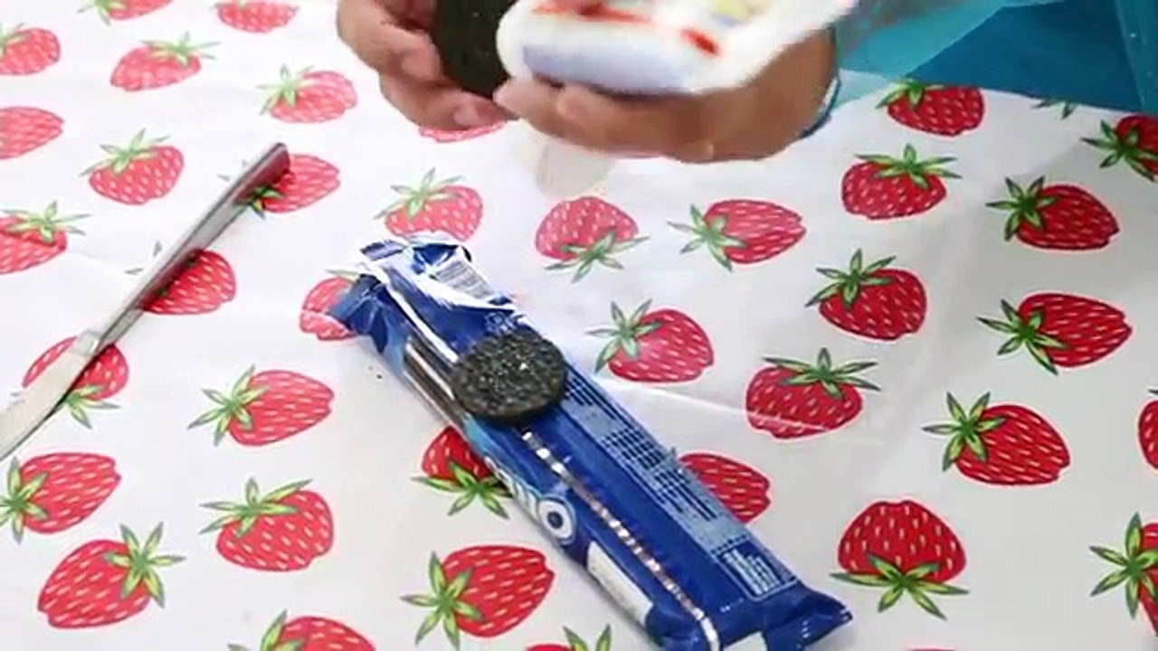 Замороженные Эльза против Джокера Орео Пранк | смешное печенье шалость супергерой удовольствие в реальной жизни | Superher