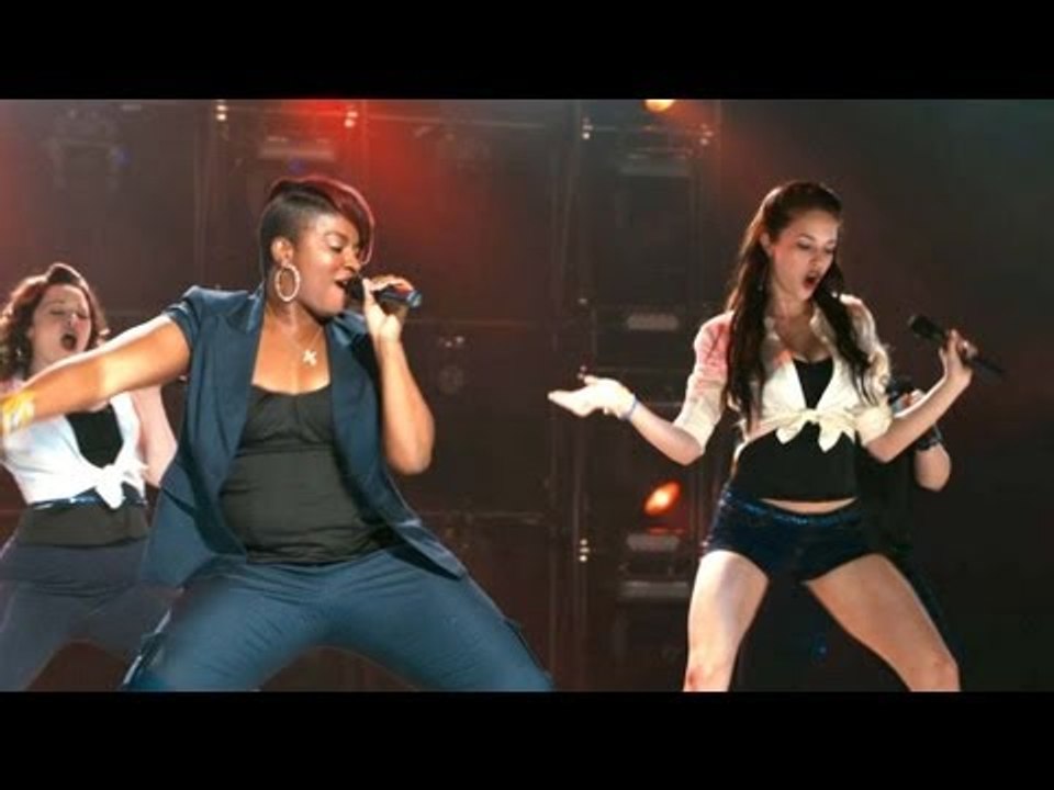Hits Girls Bande Annonce VF Officielle (2012)