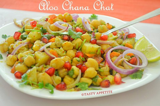 aloo chaat recipe, aloo channa chaat, dehli chaat recipe, dehli style aloo chaat, chaat recipes, papdi chaat, papri chaa
