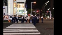 【ハロウィン2016年暴走族VS警察VSクラブ黒人　騒然生動画】閲覧注意　名古屋市栄で暴走族と警察とクラブの黒人セキュリティが喧嘩・大乱闘　ツイッターの声02