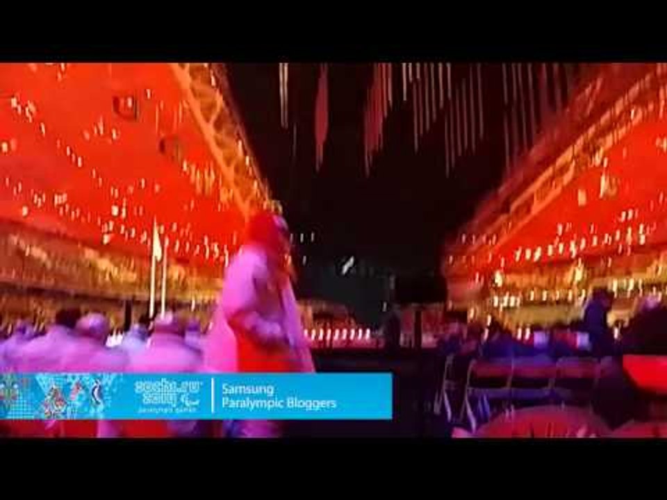 Jessica Gallagher: Closing Ceremony Mexican waving! at  the Fisht Olympic Stadium