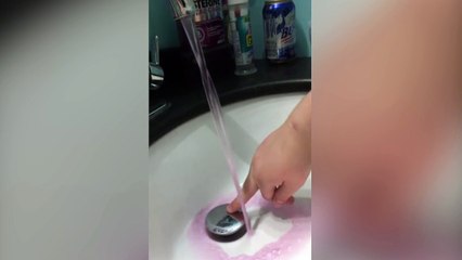 Cuando el agua de tu casa se vuelve rosa