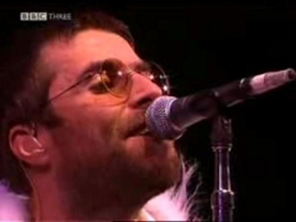 Oasis - Songbird (Live @ Glastonbury 2004)