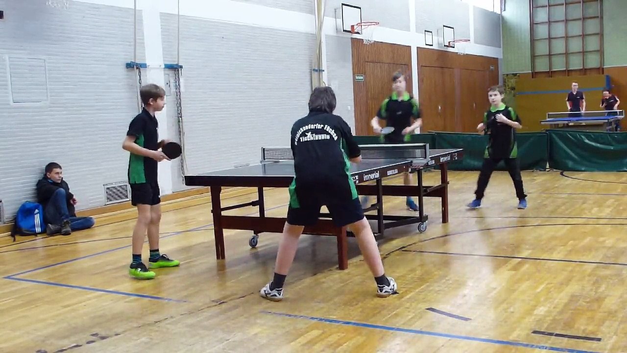 2. B-Schüler: P. Balzer / H.Kehlert gegen J. Bartels/ F. Gilbert