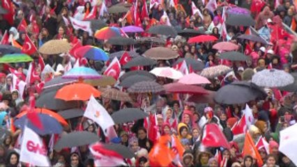 Başbakan Binali Yıldırım: "16 Nisanda Türkiye'nin Ayağındaki Prangalar Sökülecek"