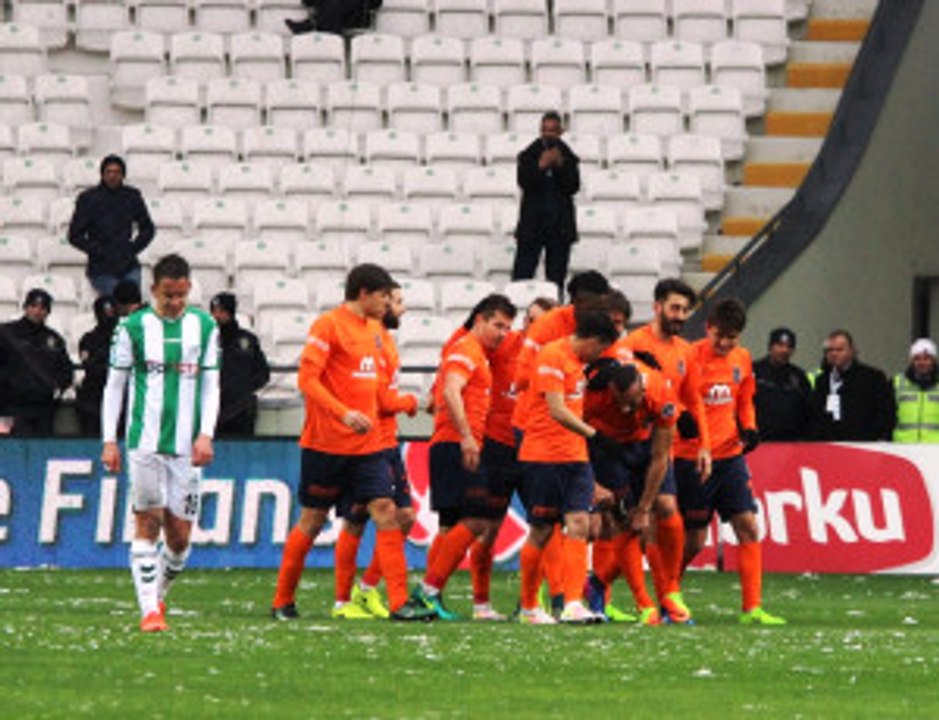 Başakşehir Zirve Takibini Sürdürüyor!
