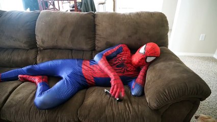 Spiderman Zombie vs Bane - Real Life Superhero Battle