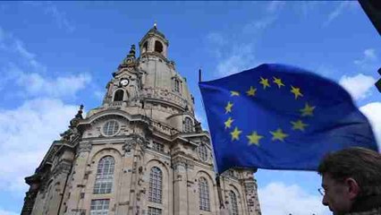 Cientos de personas marchan en Dresde por una Europa unida