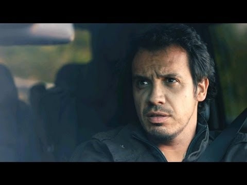 David et Madame Hansen ( Isabelle Adjani et Alexandre Astier)