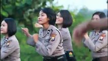 Joget Asik Polisi Remaja Keren