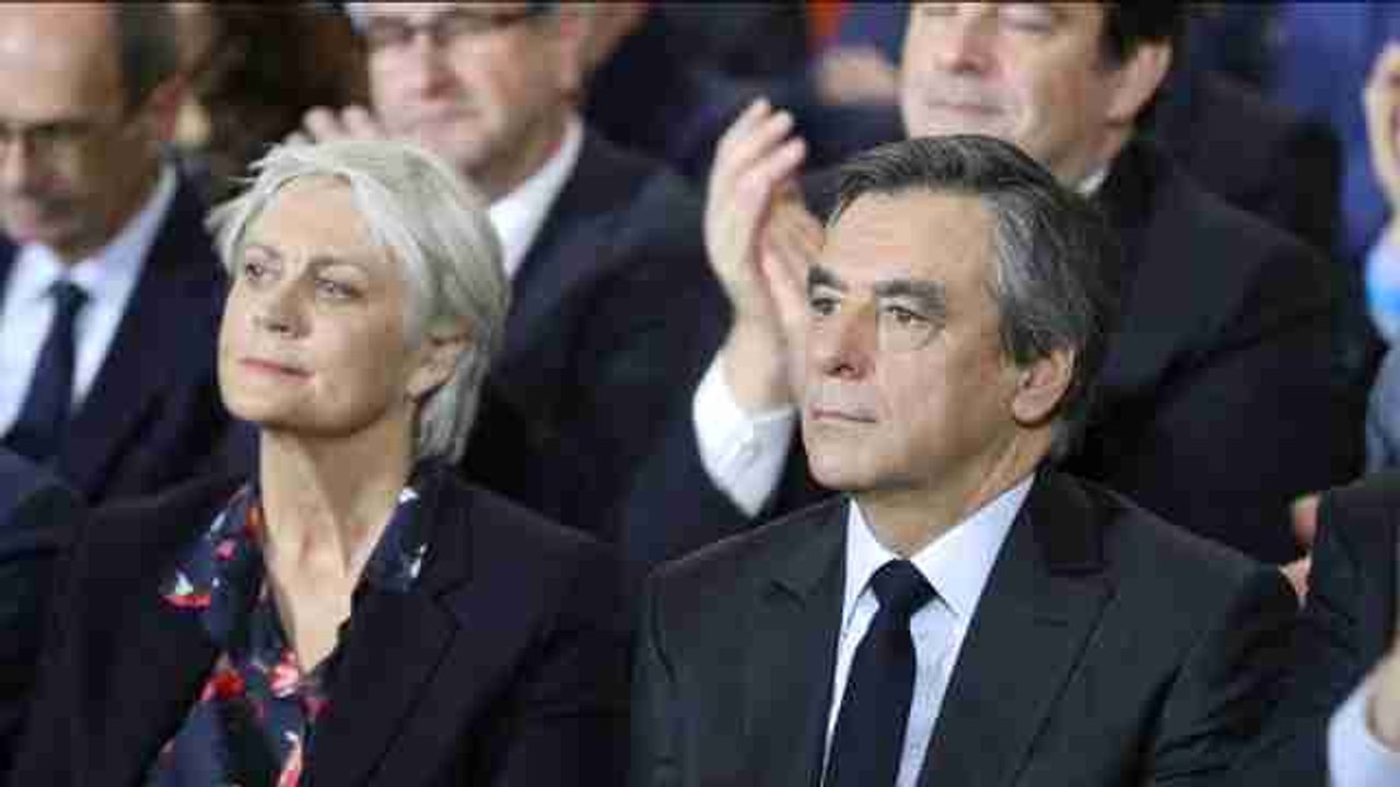 El supuesto regalo de exclusivos trajes empaña de nuevo la campaña de Fillon