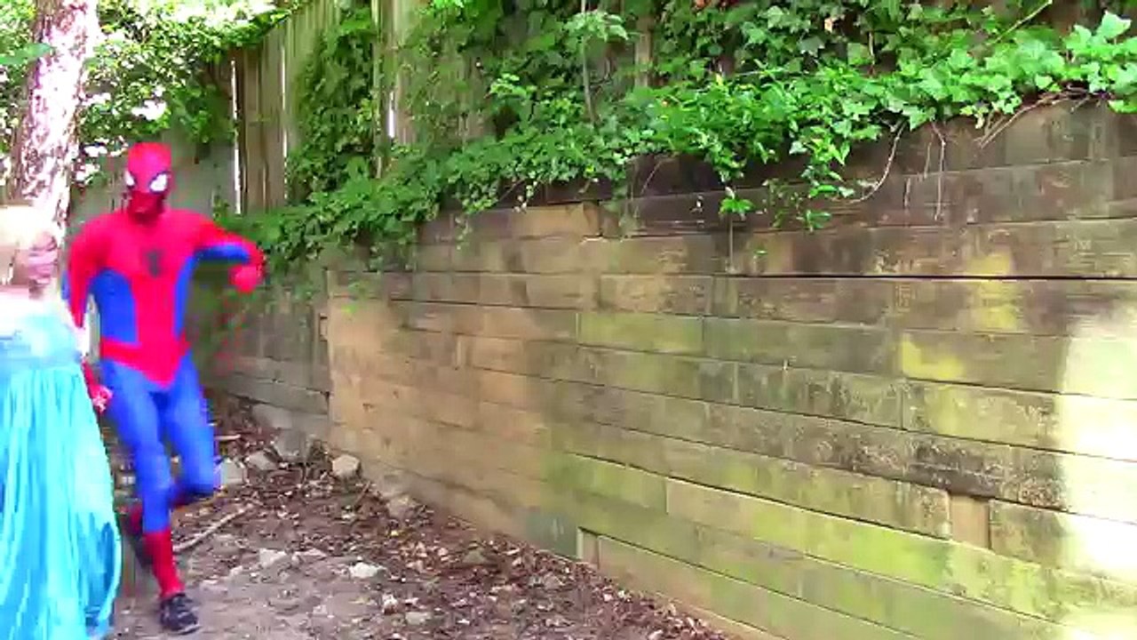 Frozen Elsa kidnapped by evil snow white w/ spiderman, baby elsa