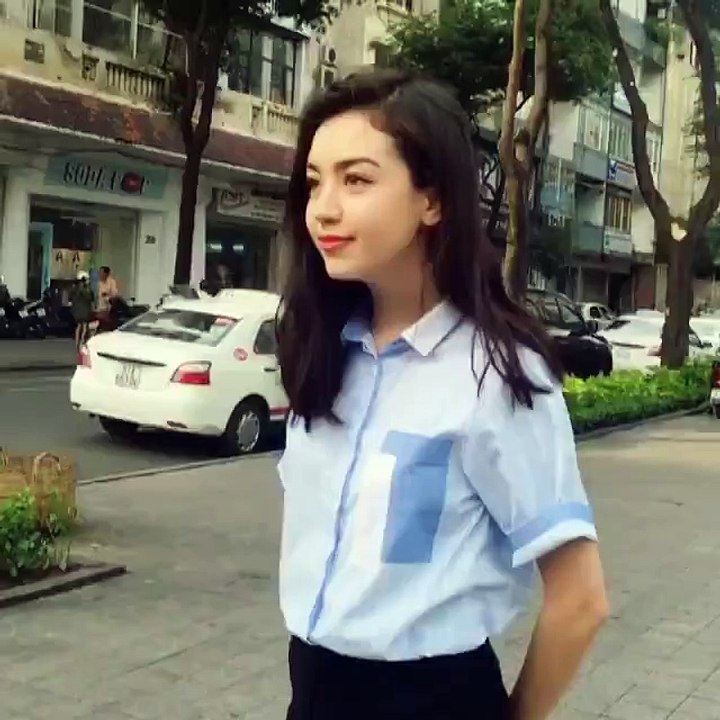 Cô nàng nổi tiếng sau vài giây Caitlin Minogue