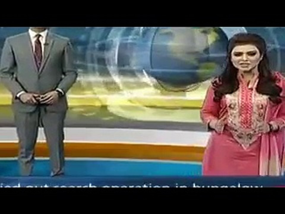 two feet foreign groom took his pakistani bride
