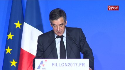 François Fillon: "un gouvernement restreint" et "un code de conduite" pour les ministres
