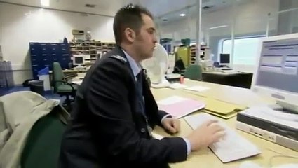 UK Border Force S01E08