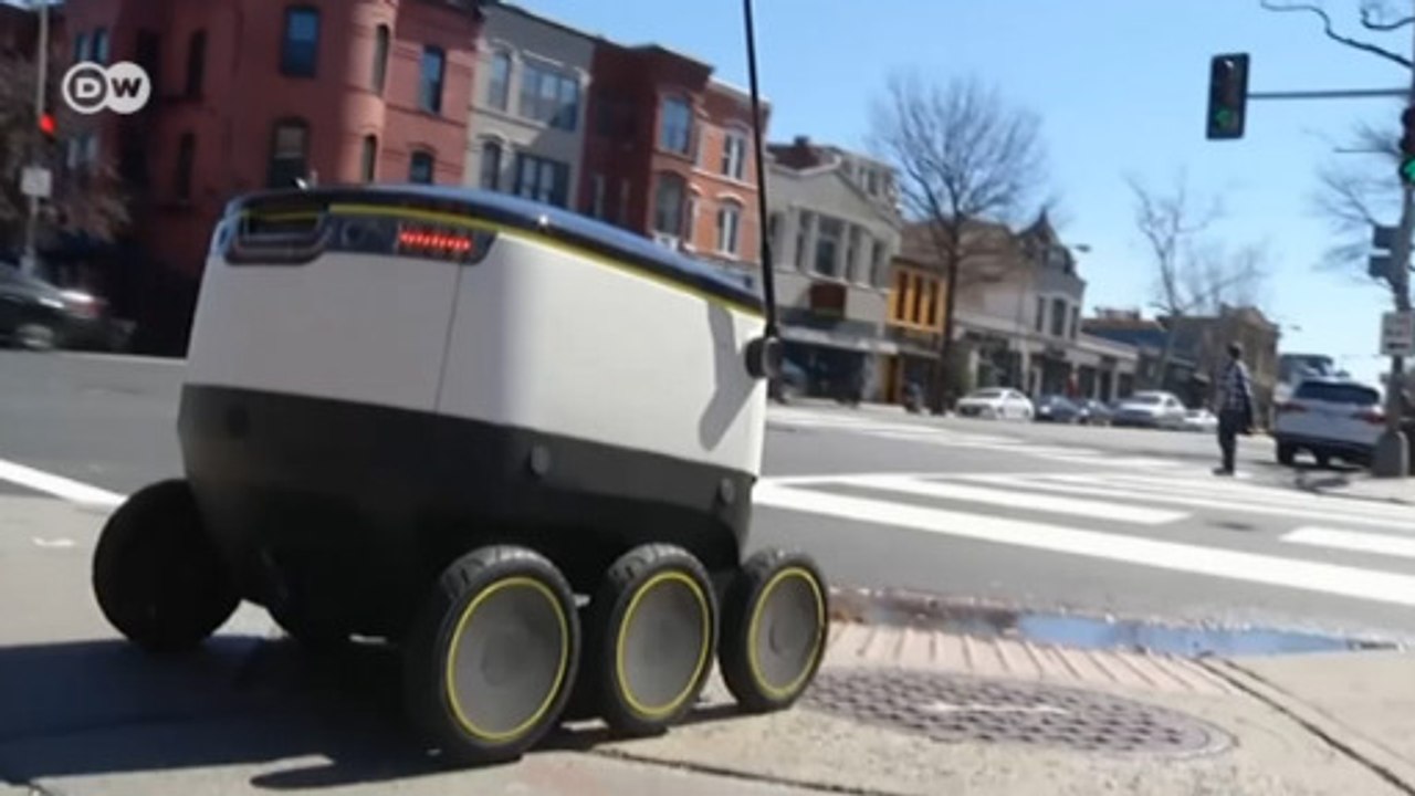 Robotla yemek servisi