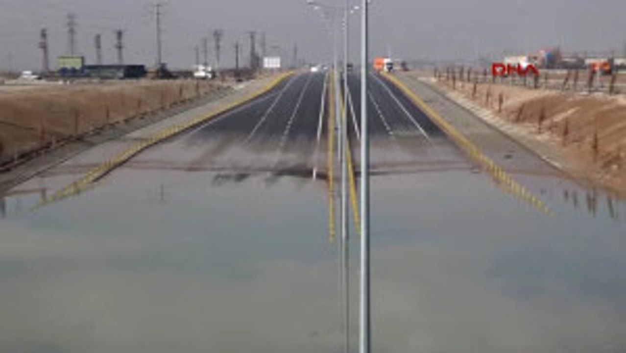 Konya Altgeçit Sular Altında Kaldı, Karayolu Ulaşıma Kapandı