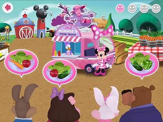 Minnies Mouse Grill Station in Food Truck - Disney App| Greens, Tomato & Cheese