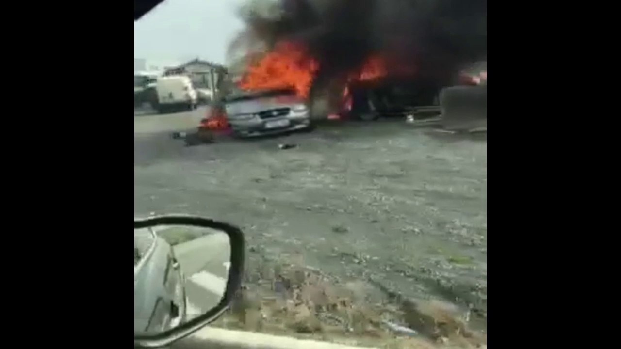 Voitures en feu à Dottignies