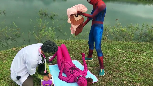 Детка ребенок Плохо ванная Одежда Эльза замороженный замороженные его джокер жизнь теряет кино реальная человек-паук