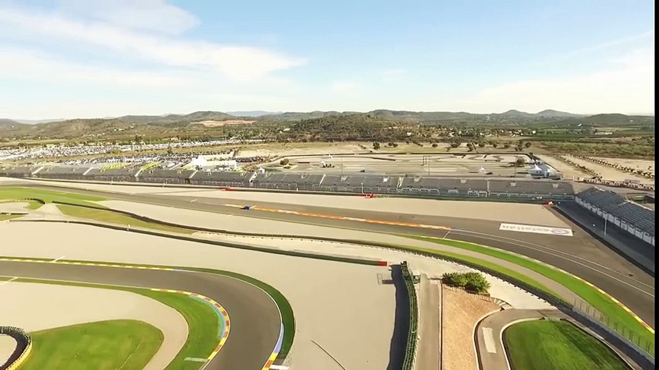 Ford Focus RS  - Test drive on track (Drift mode !)