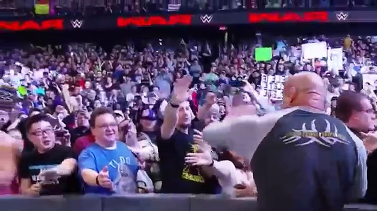 Brock Lesnar stuns New Universal champion Goldberg with an F-5 - WWE Raw 6 March