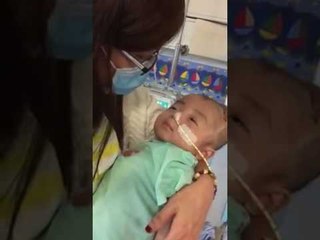 Được ôm và được nghe hát ru, con thích lắm. Nhưng duyên chúng ta chỉ đến đây. Cứ tưởng em con Công T