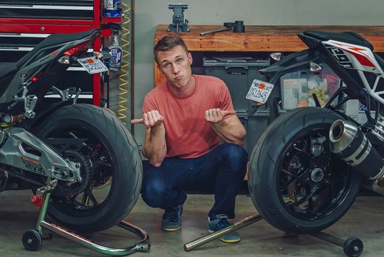 Single-Sided Swingarm vs. Double-Sided Swingarm - MC Garage Video
