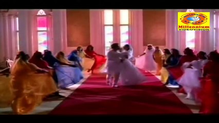 Malayalam Romantic Song | Theeram Thedum Olam | Vandanam | Mohanlal, Girija ShettarEvergreen Film Songs