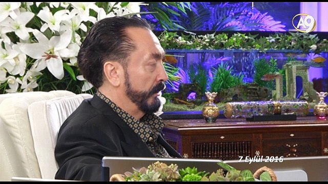 Darbe girişimi gecesi Adnan Oktar ilk açıklamayı yaparak bunun sanal darbe olduğunu söyledi