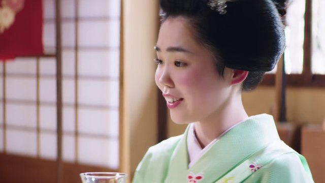 【綾鷹（あやたか） CM】 「綾鷹にごりほのか 舞妓」篇 15秒 AYATAKA TVCF