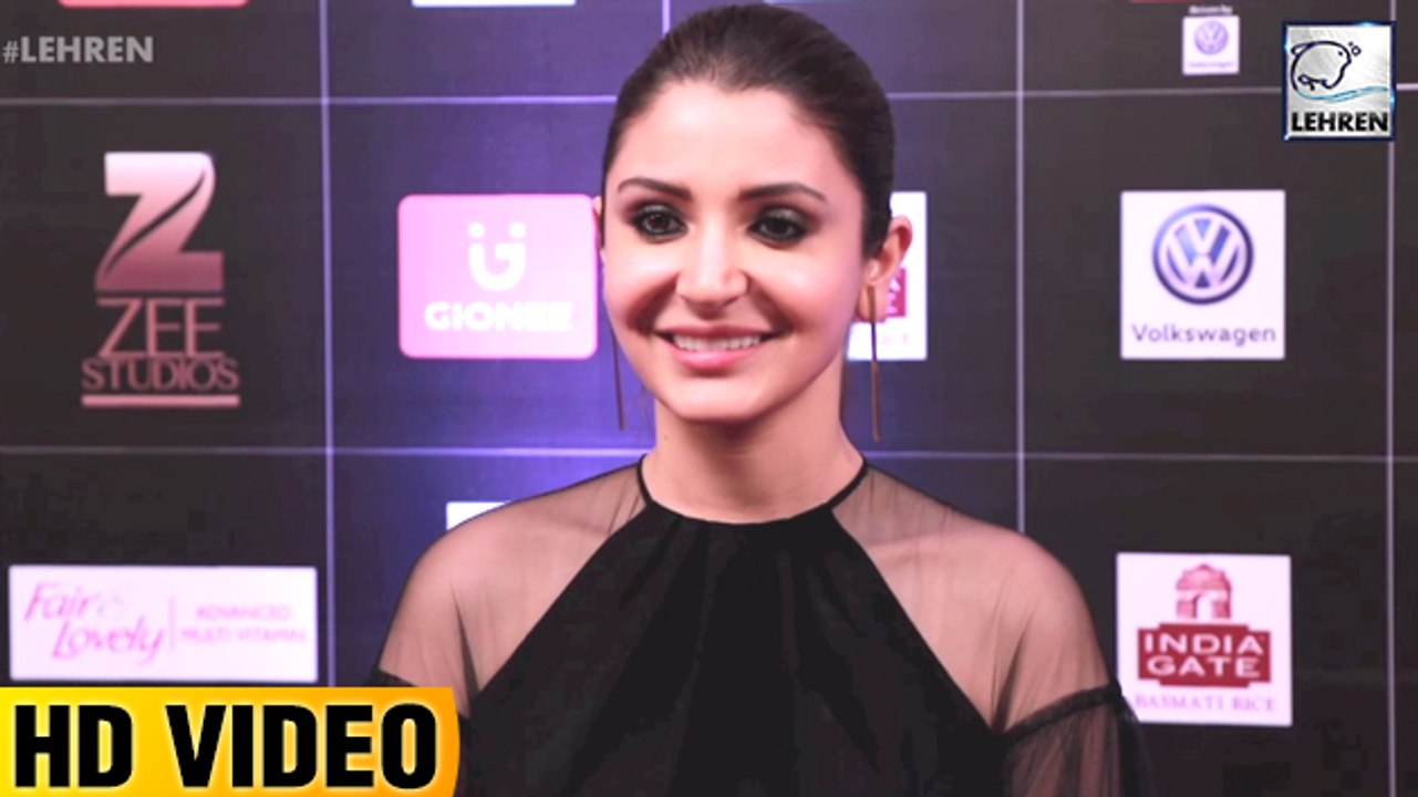 Anushka Sharma At Zee Cine Awards 2017 Red Carpet  | LehrenTV