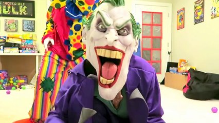 HALLOWEEN CRAZY CLOWN HAUNTS SPIDERMAN Spiderman vs Joker Cinderella Superhero Superstars