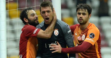 Taraftarlar, Galatasaray'da Muslera'nın 1. Kaptan Olmasını İstiyor