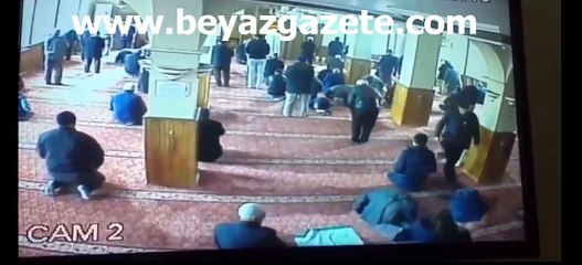 Namaz esnasında hırsızlık yapan yaşlı adama dayak!