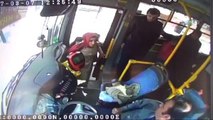 Otobüste Fenalaşan Kadını Hastaneye Yetiştiren Kahraman Şoförü Kameralar Böyle Kaydetti