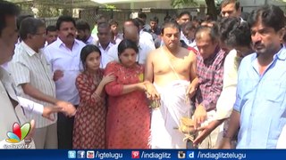 Tollywood celebs and politicians pay last respect to Dil Raju's wife Anitha