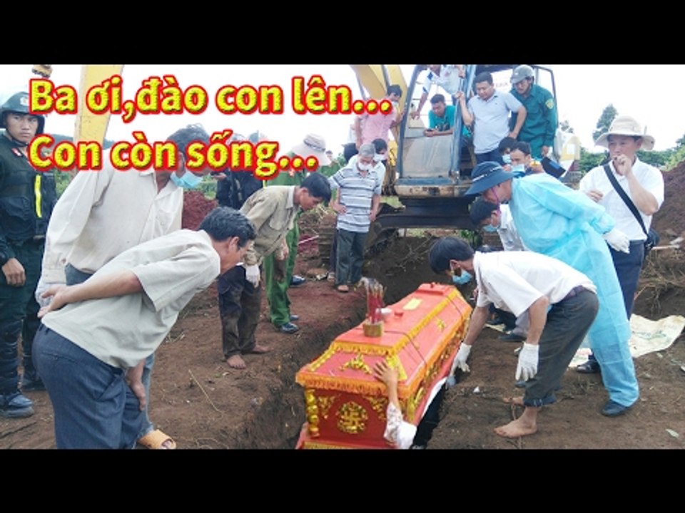 Kinh sợ con trai gào khóc báo mộng cho cha con vẫn còn sống