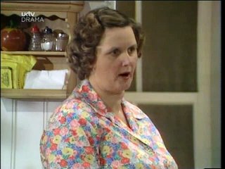 Last Of The Summer Wine S07 Ep 01 The Frozen Turkey Man