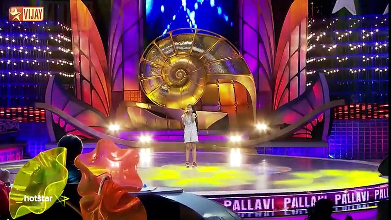 Megam Karukuthu by Pallavi