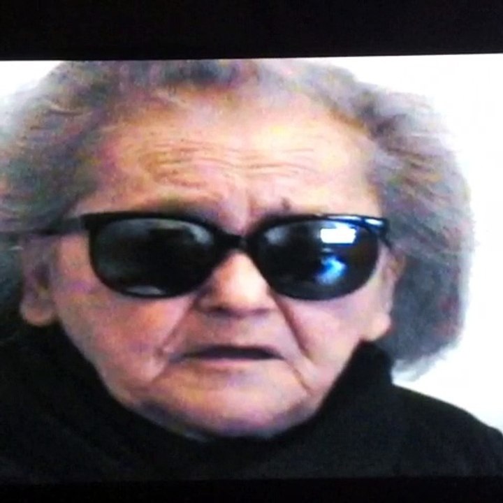 Amalia Qafzezi in Paris 2006
