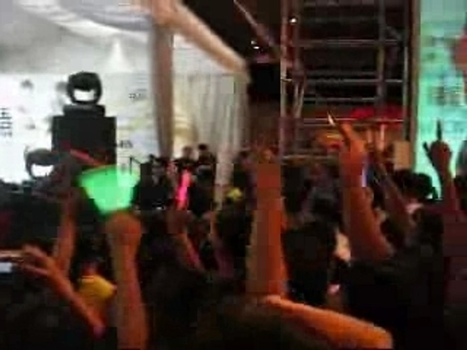 Sun @ Plaza Singapura Pt3