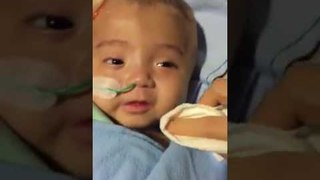 cậu bé Phạm Đức Lộc mang trong mình căn bệnh não úng thủy