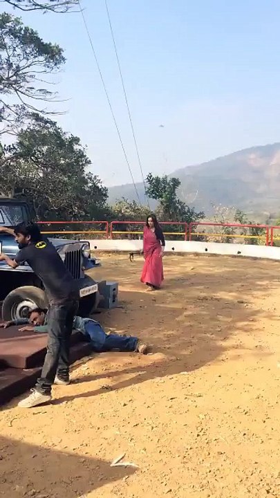 how jumping stunt is recorded by actress Madhuri Dixit