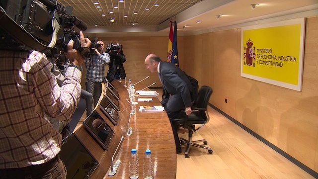 La OCDE pide subir el IVA y abaratar el despido