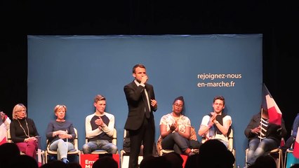Quand Macron fait applaudir l'Europe
