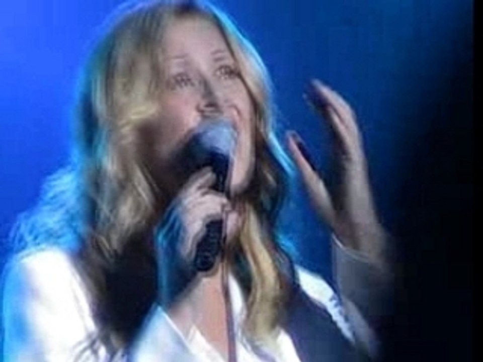 Lara fabian - La diffèrence (live aout 2006)