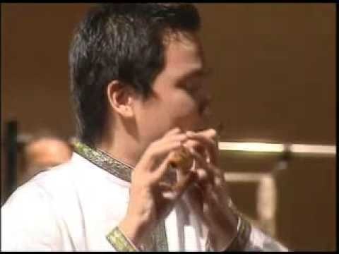 Bài ca tháng Năm - Sáo trúc Hoàng Anh