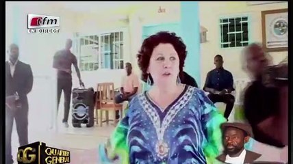 Des enfants ivoiriens chantent « Birima » de Youssou Ndour devant lui